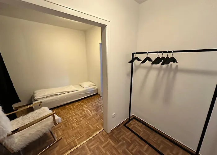 Loft Living - - Ehrenfeld