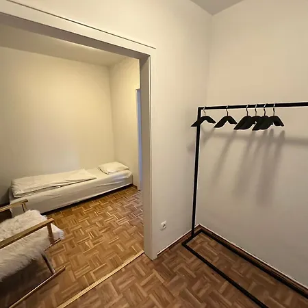 Loft Living - - Ehrenfeld